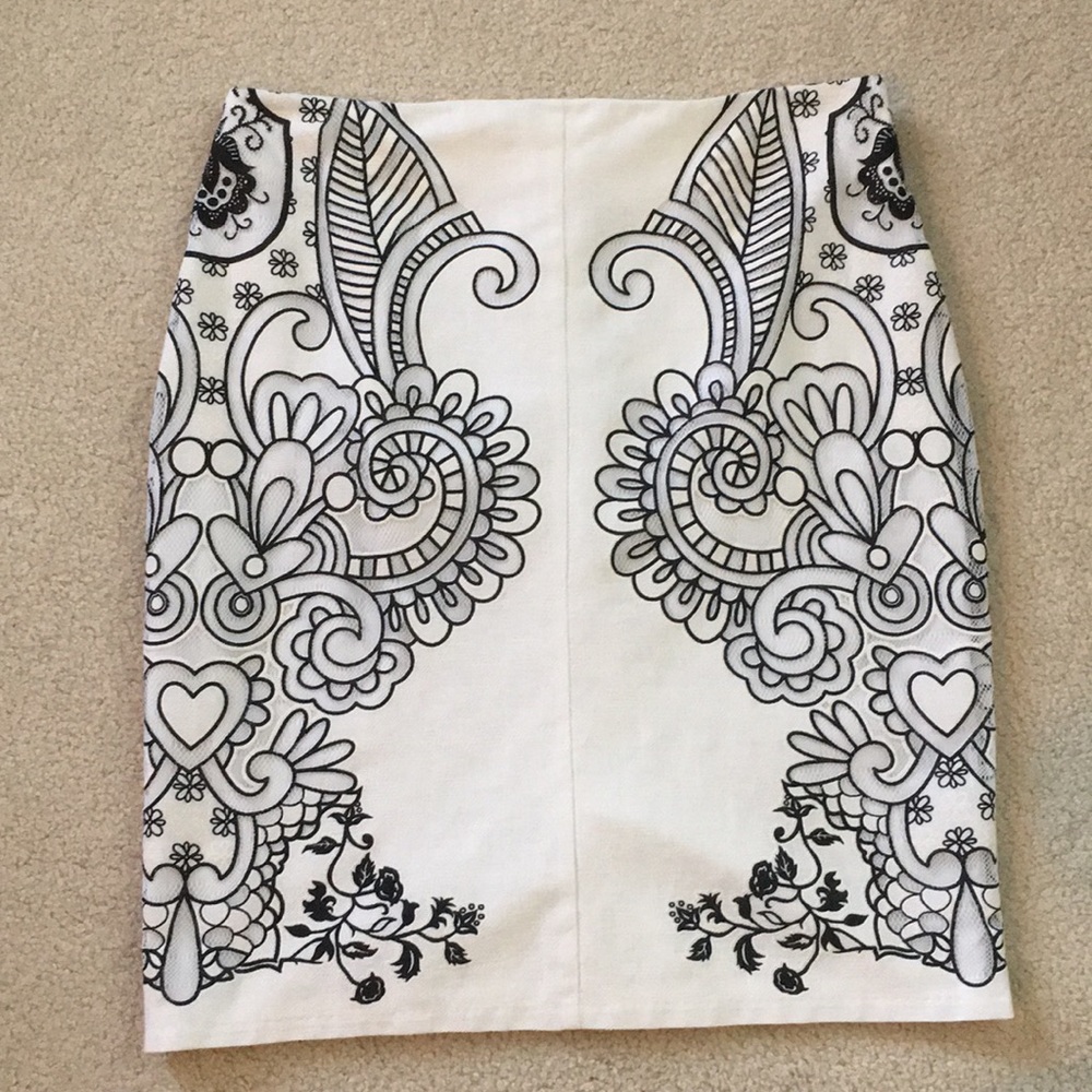 NY&Co Mini Skirt - size 6
